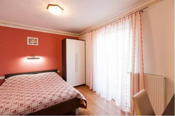 B&B Villa Ana Krk Town Luaran gambar