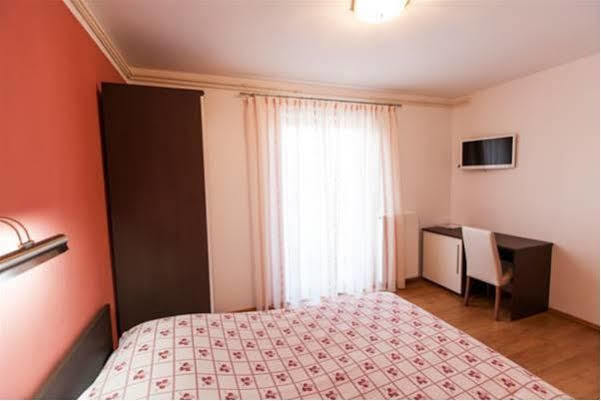 B&B Villa Ana Krk Town Luaran gambar