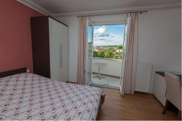 B&B Villa Ana Krk Town Luaran gambar