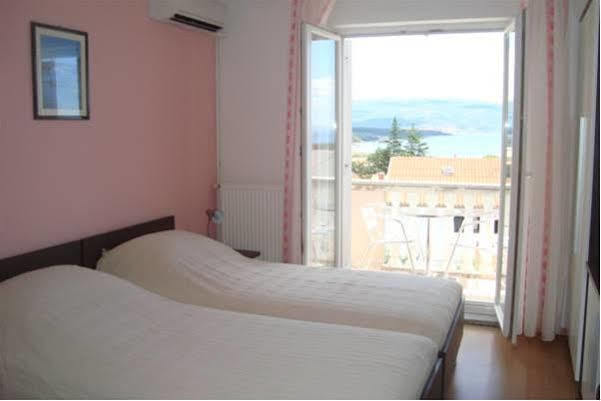 B&B Villa Ana Krk Town Luaran gambar
